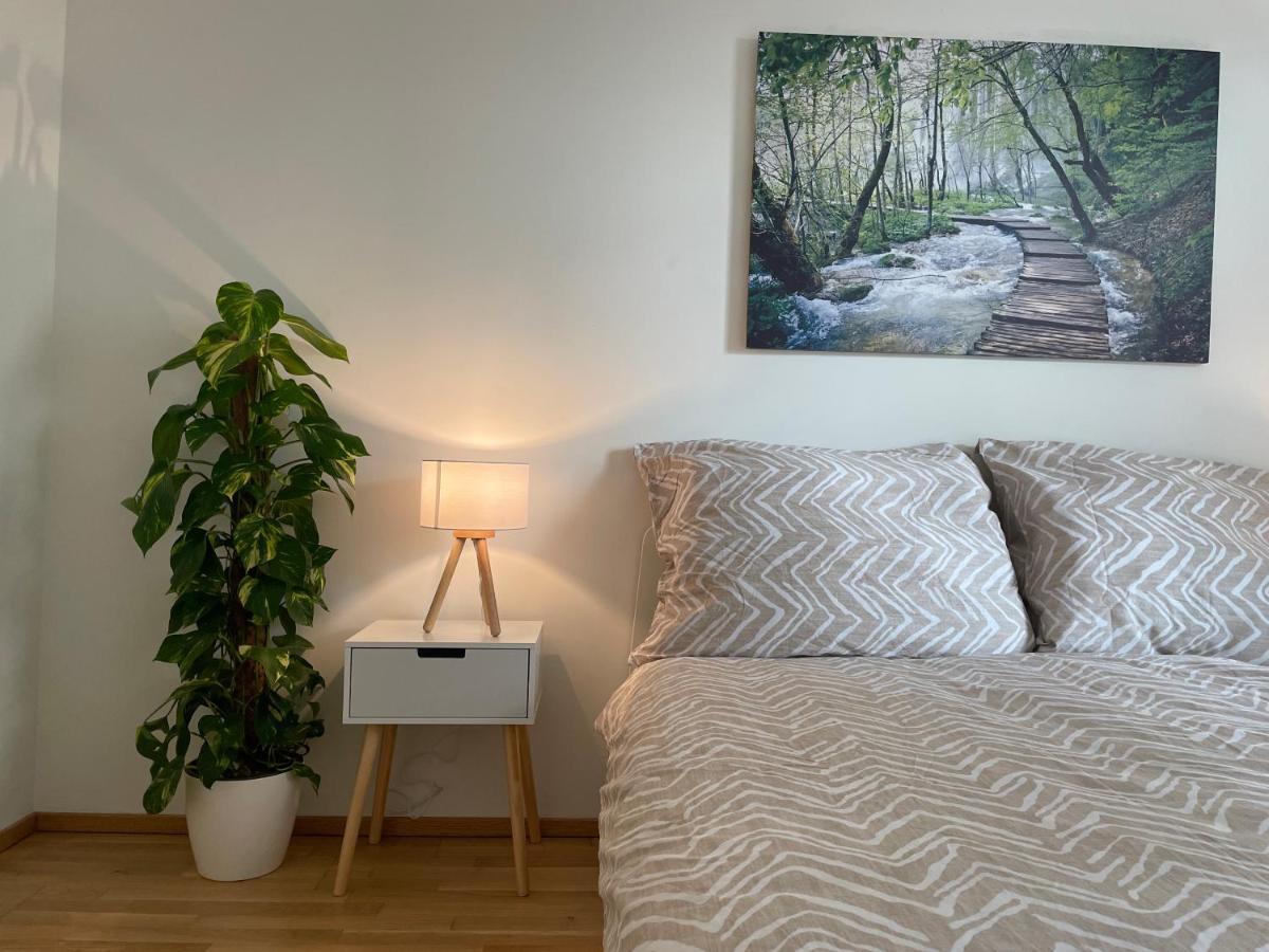 Central 55M2 Flat With Balcony & Parking Wenen Buitenkant foto